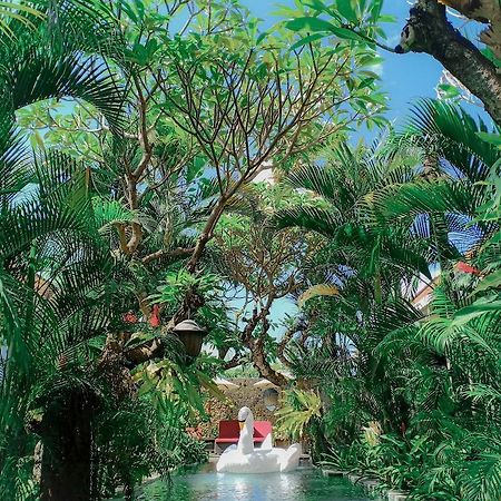Uma Karan Hotel Kuta Lombok Exterior foto