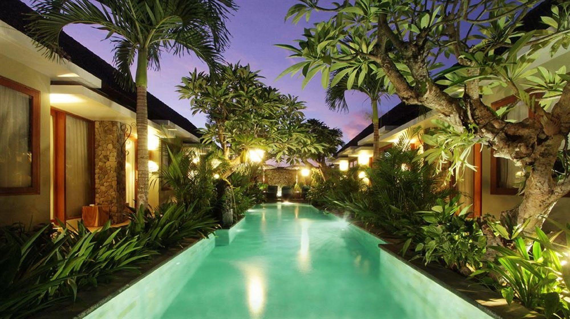 Uma Karan Hotel Kuta Lombok Exterior foto