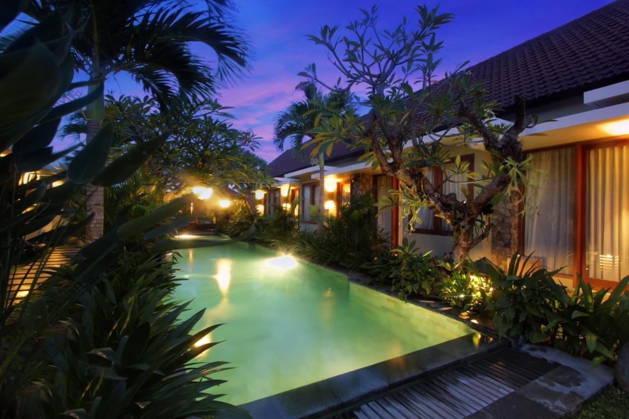 Uma Karan Hotel Kuta Lombok Exterior foto